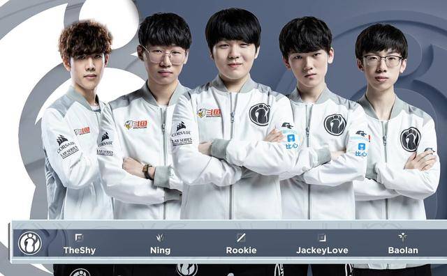 现代足球高 现代足球高