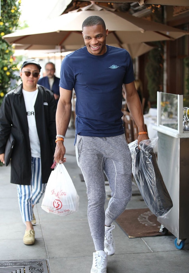 容易在极端 容易在极端